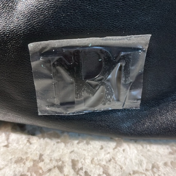 Badgley Mischa Vegan Leather frame clutch. Black - Picture 4 of 11